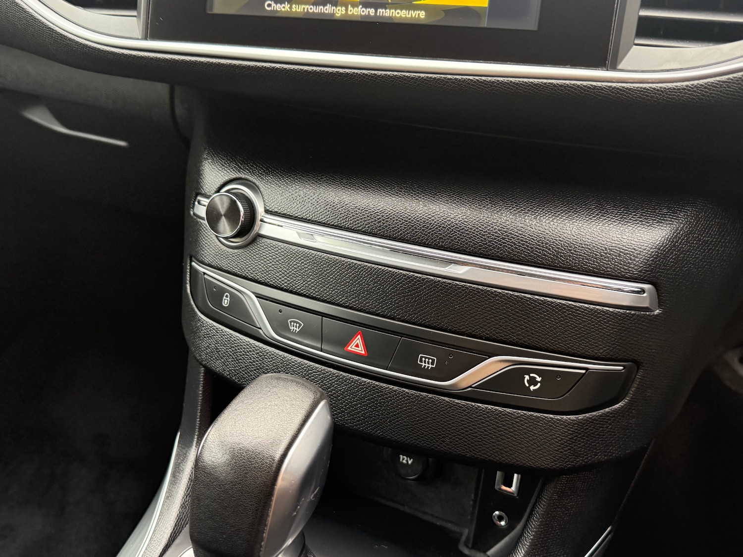 Used Peugeot 308 2016 for sale - 76491885: Photo 26