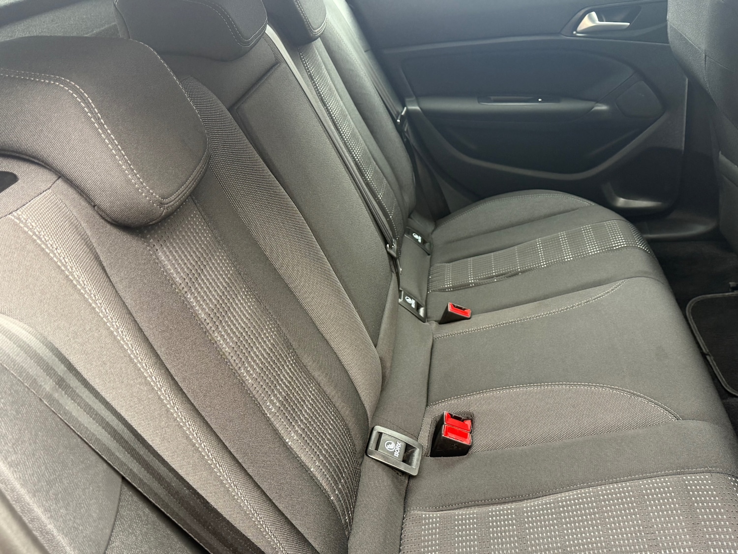 Used Peugeot 308 2016 for sale - 76491885: Photo 38