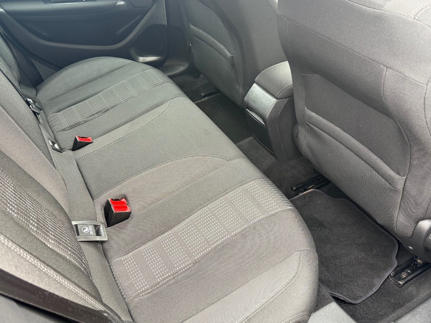 Used Peugeot 308 2016 for sale - 76491885: Photo 8