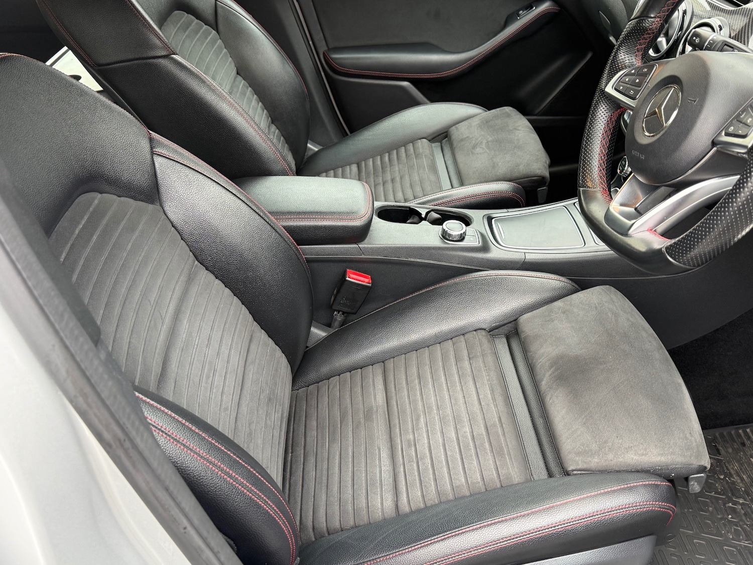 Used Mercedes-Benz B Class 2017 for sale - 77532448: Photo 34