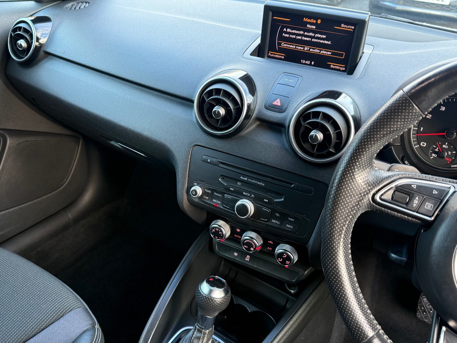 Used Audi A1 2013 for sale - 77180780: Photo 6