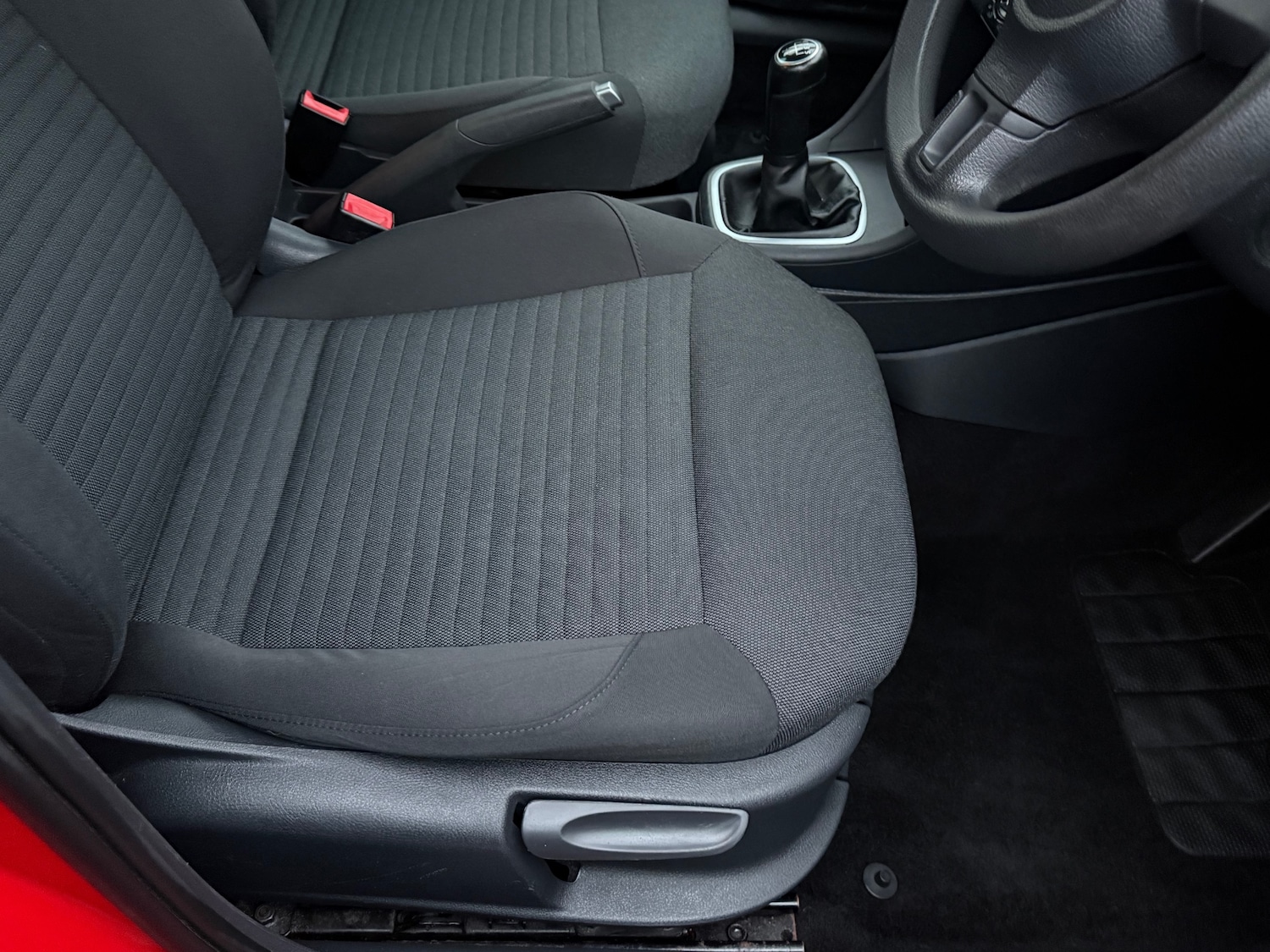 Used Volkswagen Polo 2012 for sale - 76479942: Photo 25