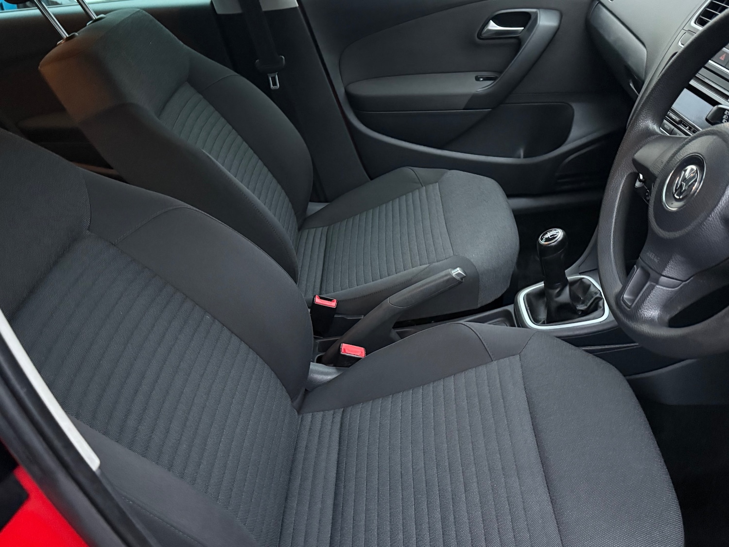 Used Volkswagen Polo 2012 for sale - 76479942: Photo 28