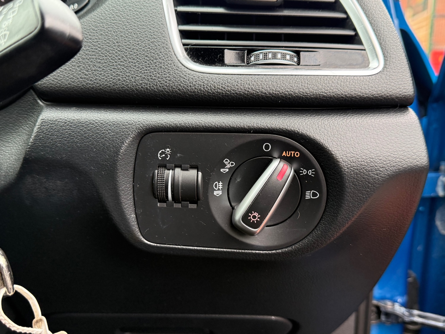 Used Audi Q3 2015 for sale - 76309748: Photo 21