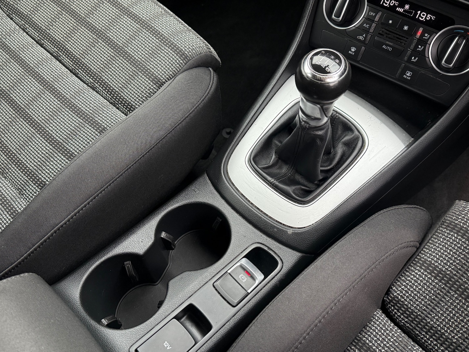 Used Audi Q3 2015 for sale - 76309748: Photo 26