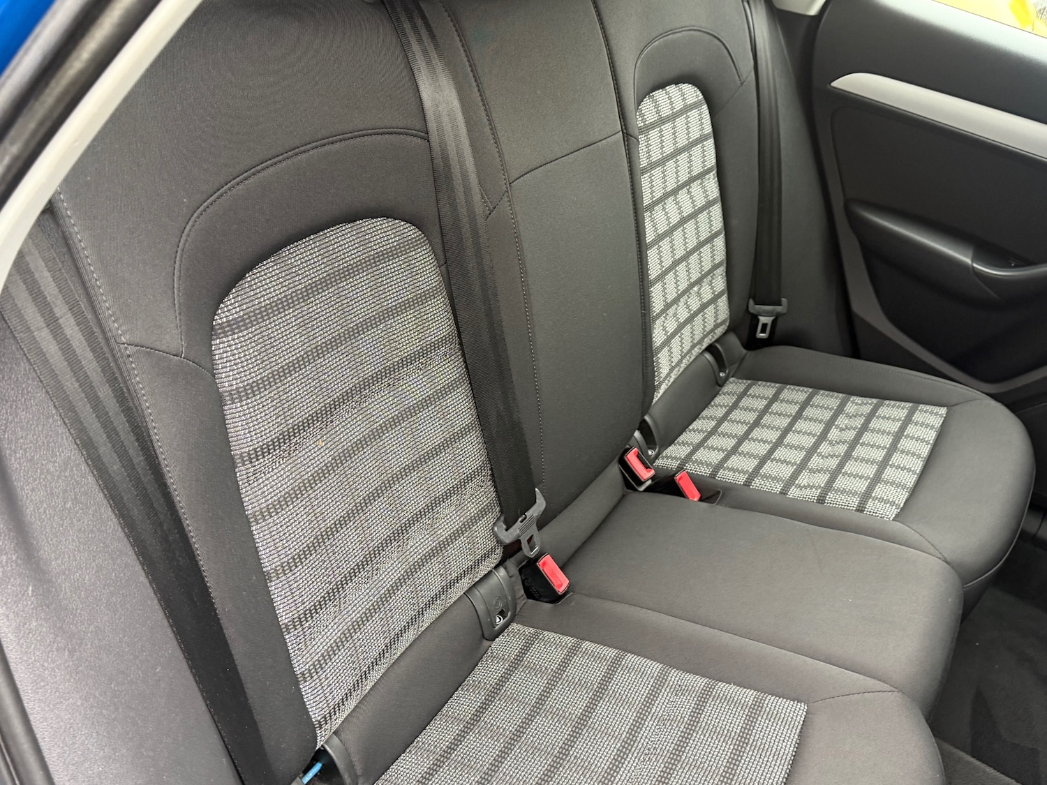 Used Audi Q3 2015 for sale - 76309748: Photo 35