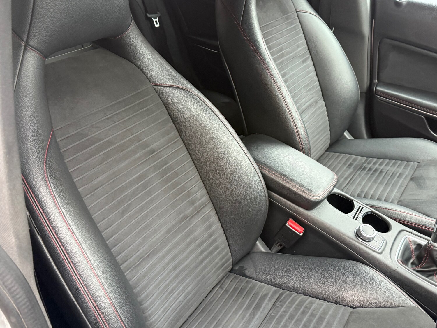 Used Mercedes-Benz CLA 2015 for sale - 77435857: Photo 33