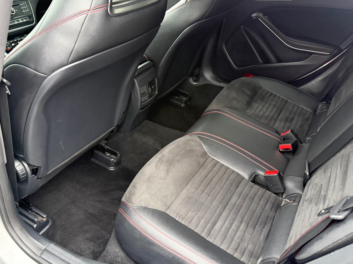 Used Mercedes-Benz CLA 2015 for sale - 77435857: Photo 36