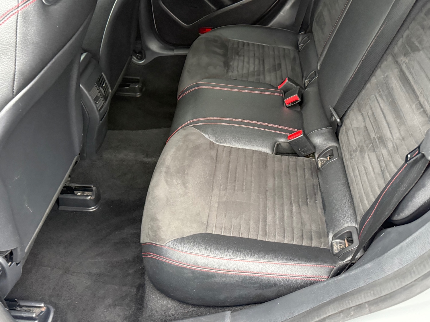 Used Mercedes-Benz CLA 2015 for sale - 77435857: Photo 38