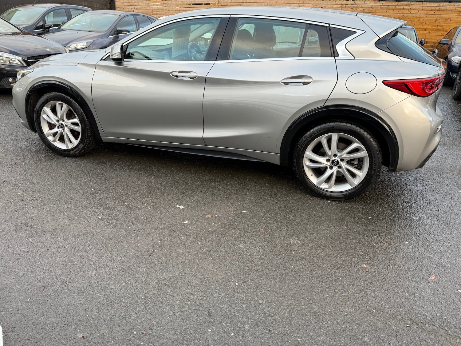 Used Infiniti Q30 2017 for sale - 76739182: Photo 12