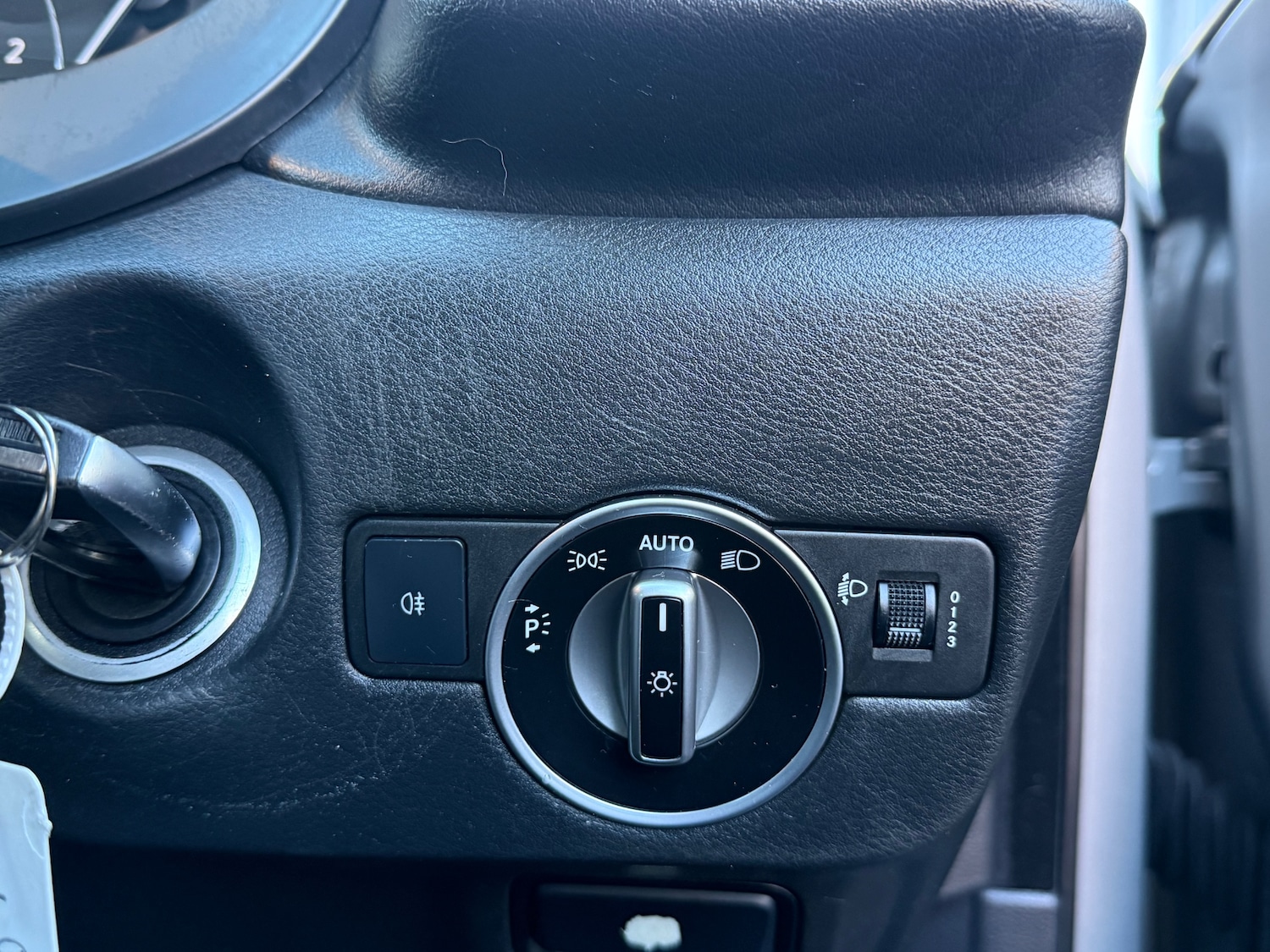 Used Infiniti Q30 2017 for sale - 76739182: Photo 18