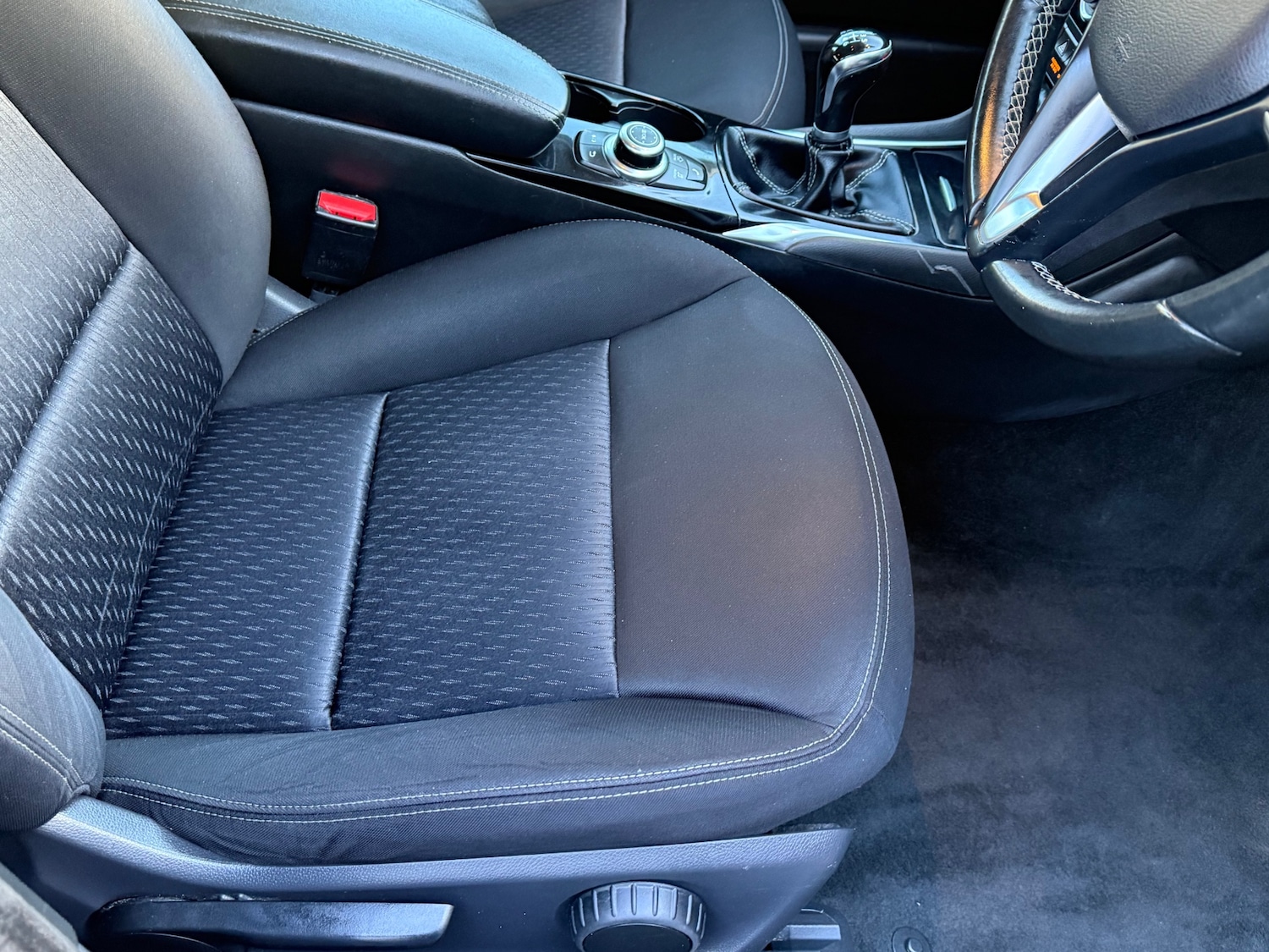 Used Infiniti Q30 2017 for sale - 76739182: Photo 26