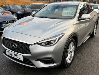 Used Infiniti Q30 2017 for sale - 76739182: Photo