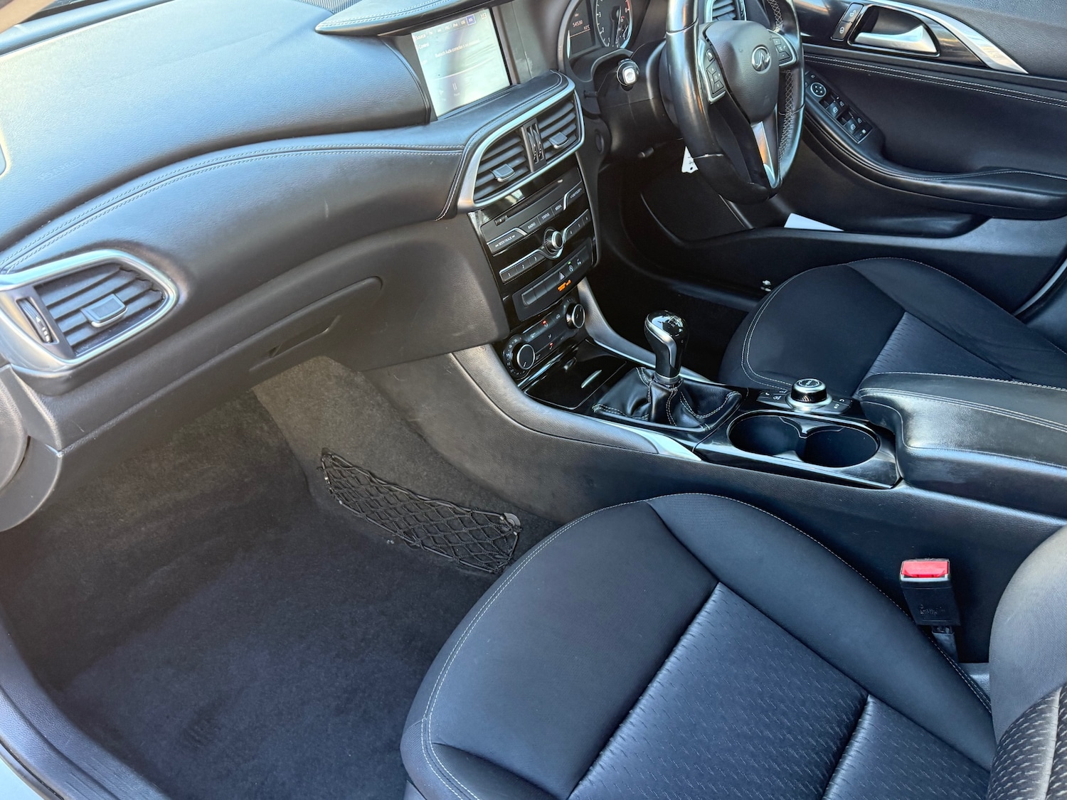 Used Infiniti Q30 2017 for sale - 76739182: Photo 30