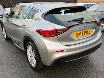 Used Infiniti Q30 2017 for sale - 76739182: Photo