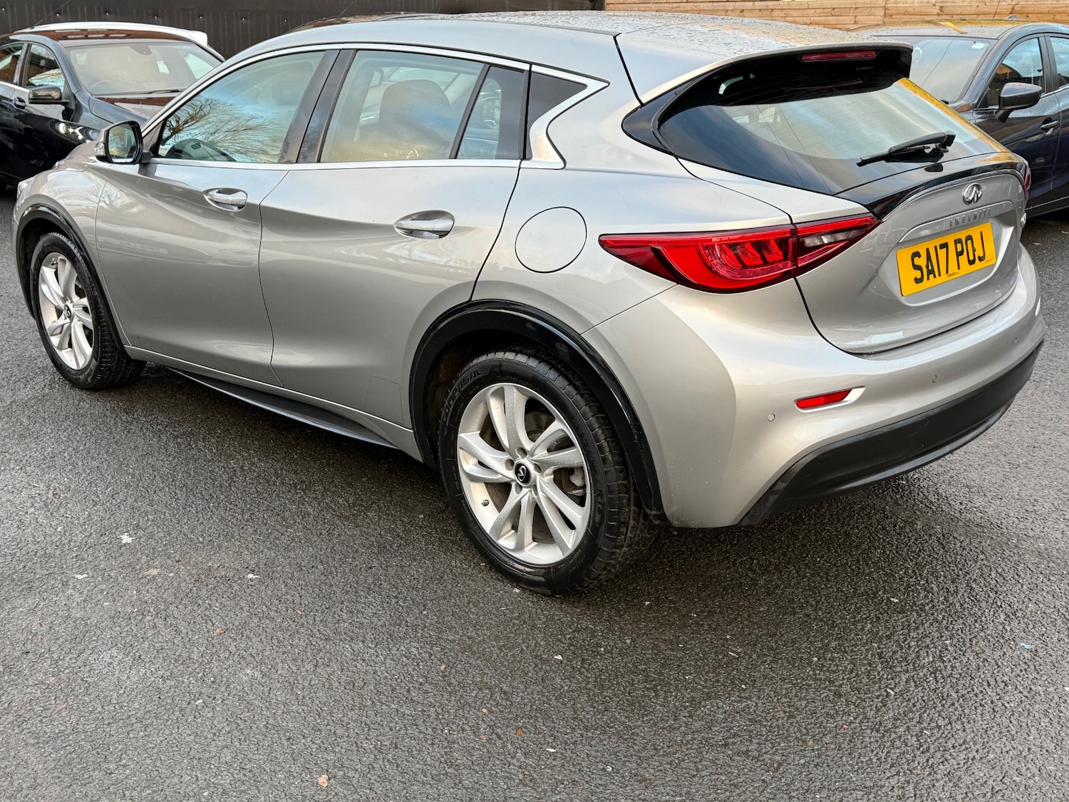 Used Infiniti Q30 2017 for sale - 76739182: Photo 4