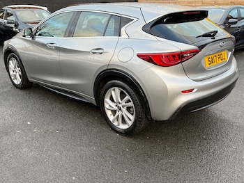 Used Infiniti Q30 2017 for sale - 76739182: Photo