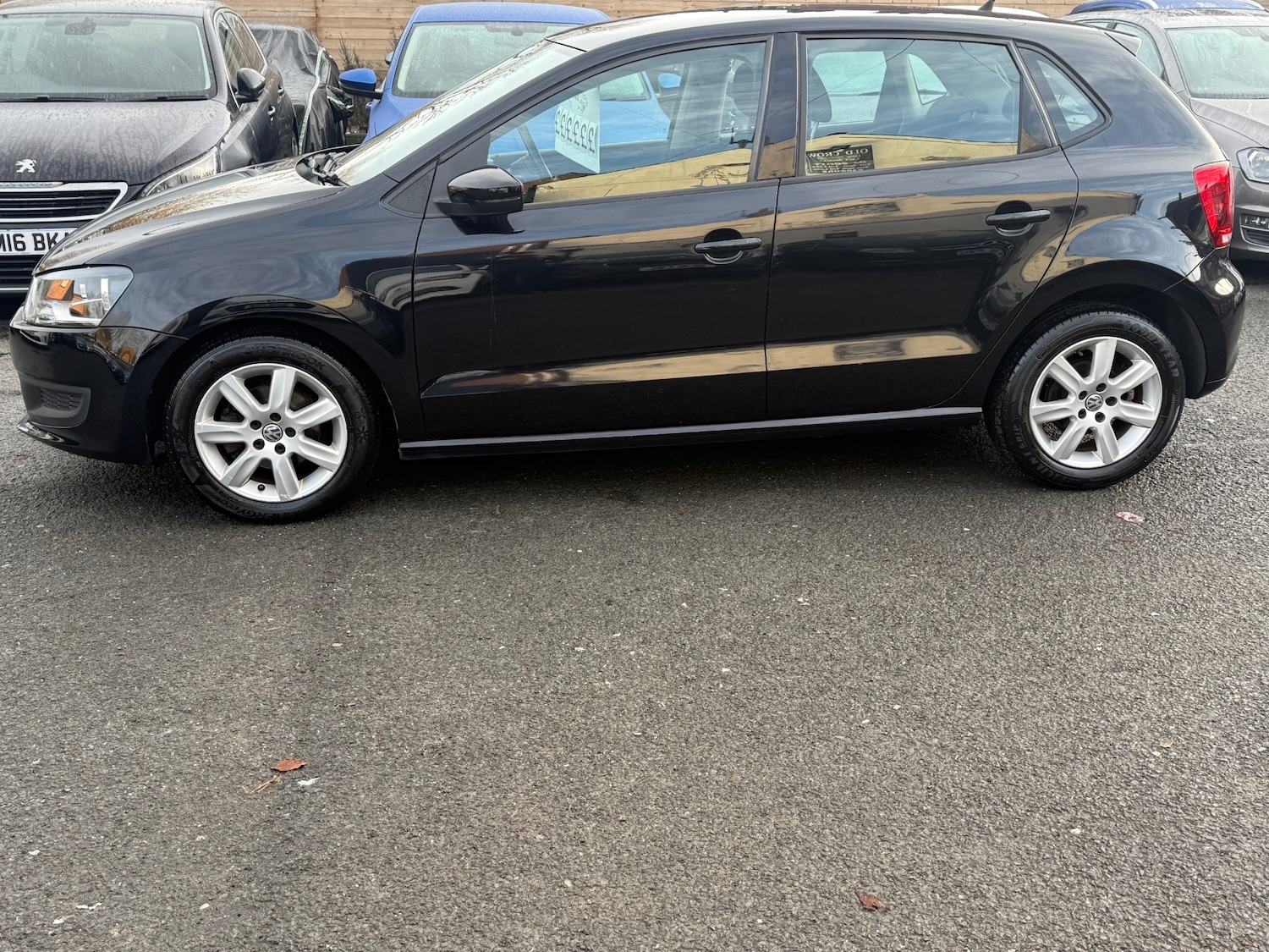 Used Volkswagen Polo 2010 for sale - 76908296: Photo 14
