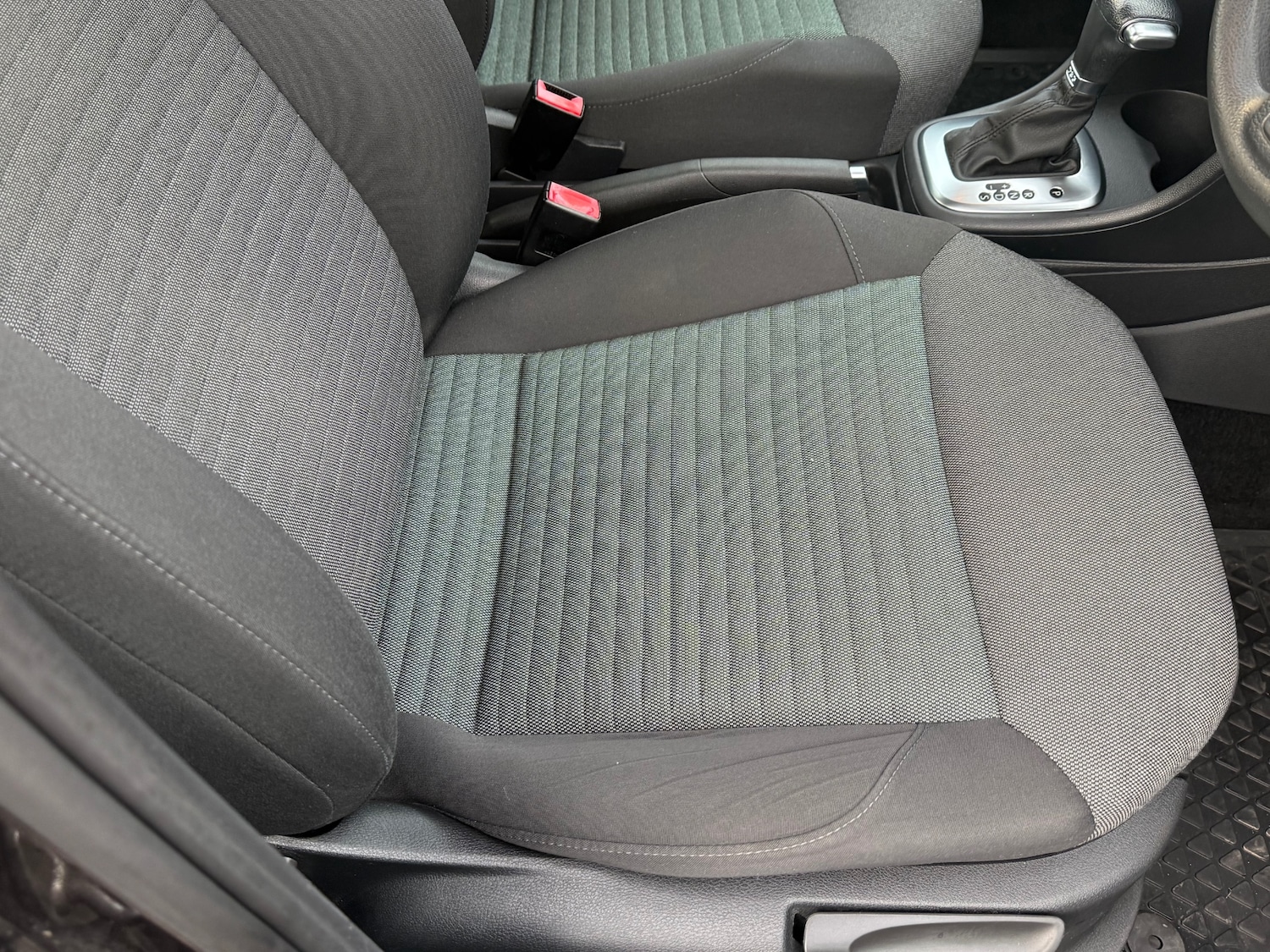 Used Volkswagen Polo 2010 for sale - 76908296: Photo 26