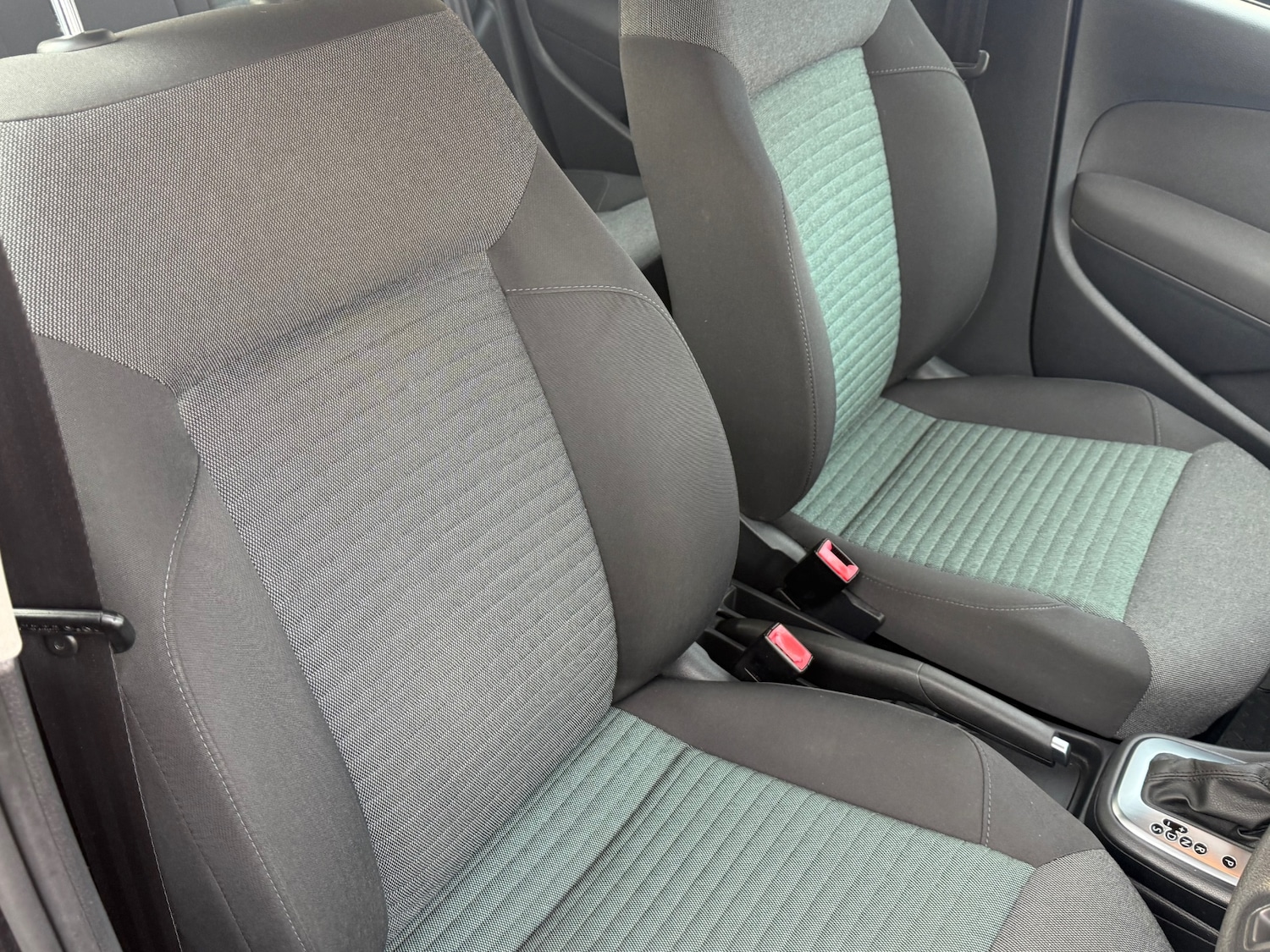 Used Volkswagen Polo 2010 for sale - 76908296: Photo 28