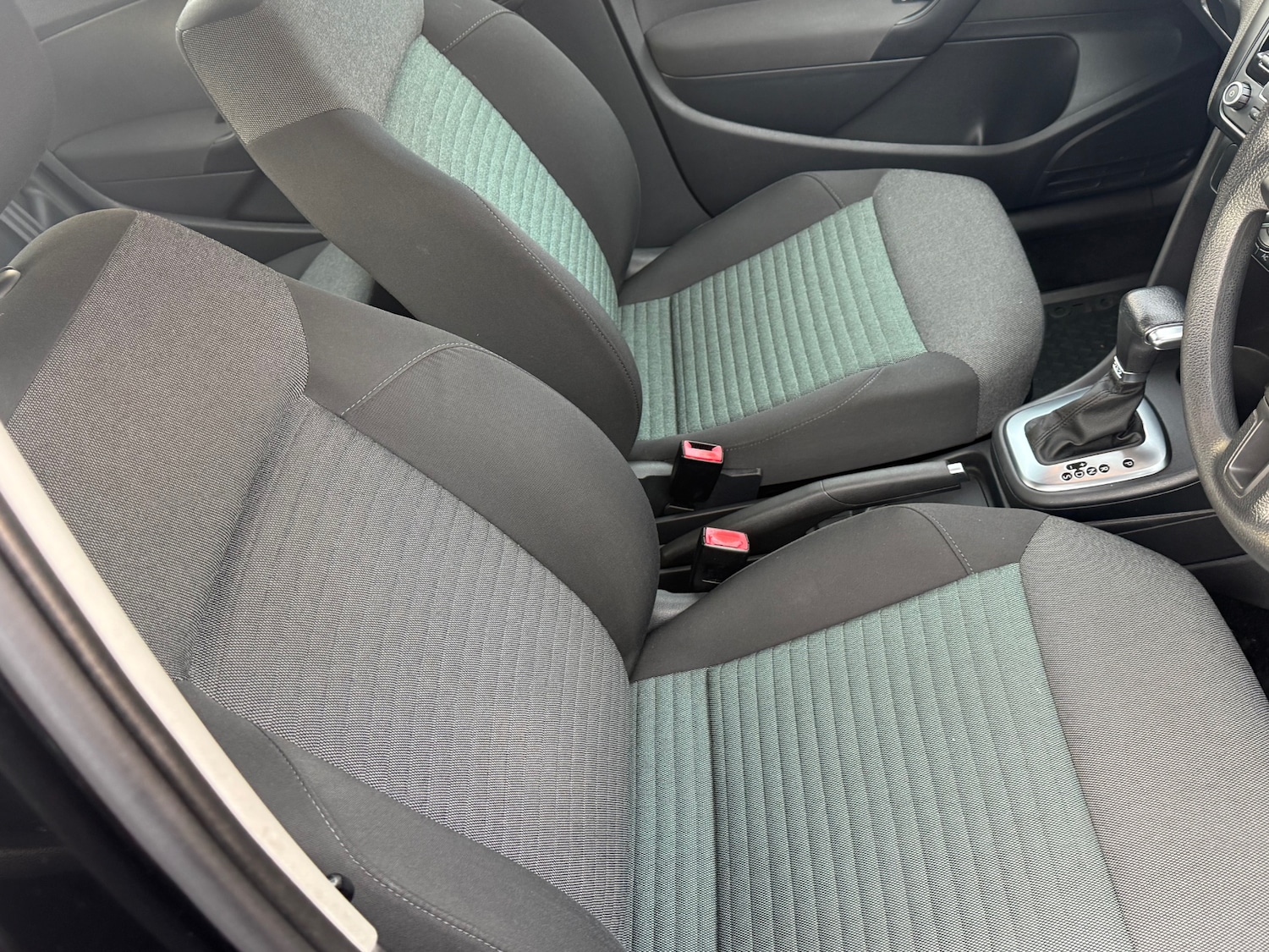 Used Volkswagen Polo 2010 for sale - 76908296: Photo 29