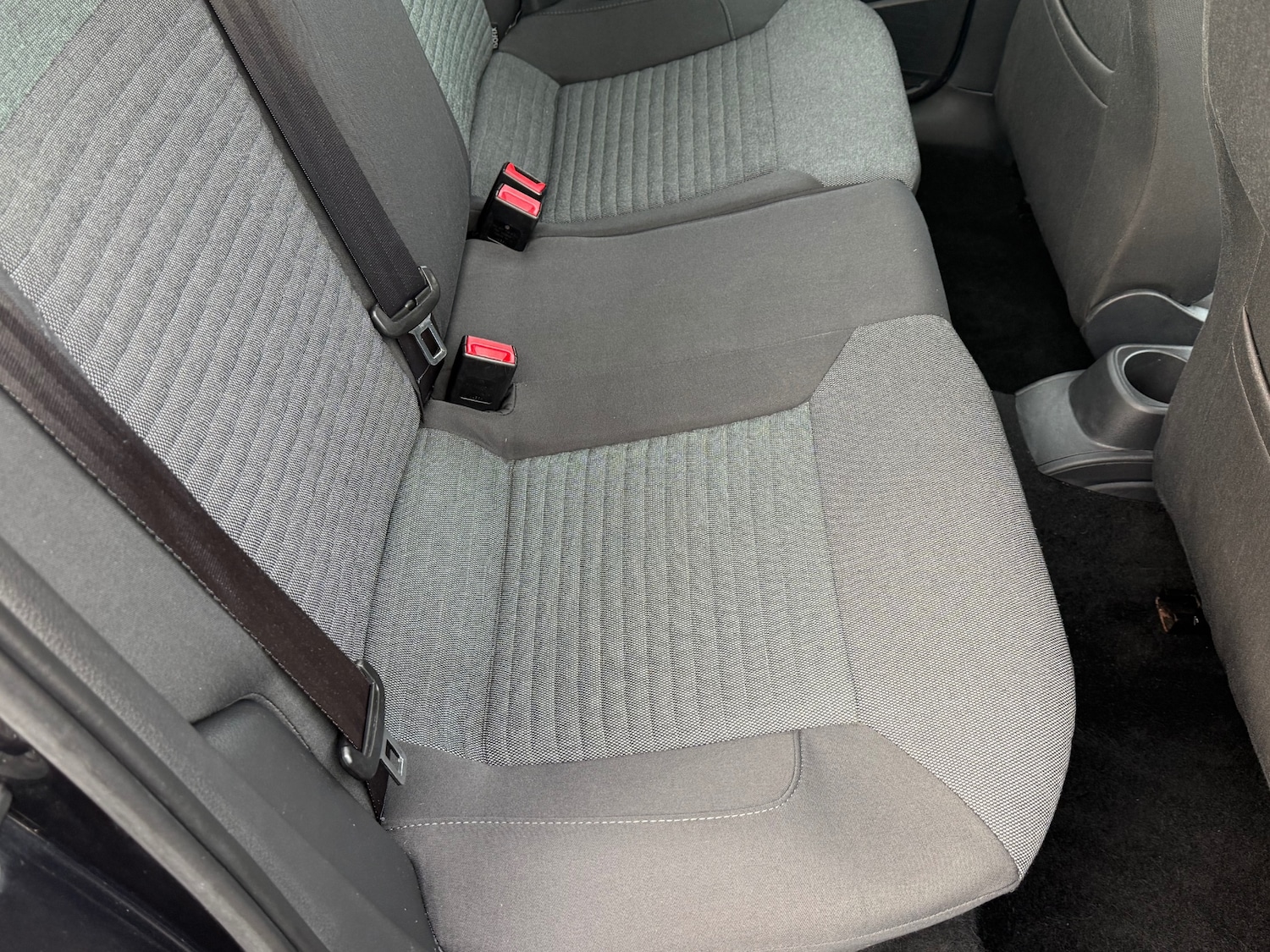 Used Volkswagen Polo 2010 for sale - 76908296: Photo 32