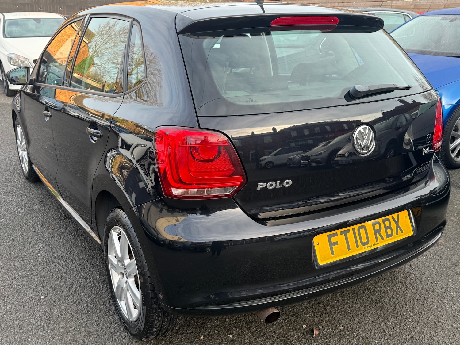 Used Volkswagen Polo 2010 for sale - 76908296: Photo 4
