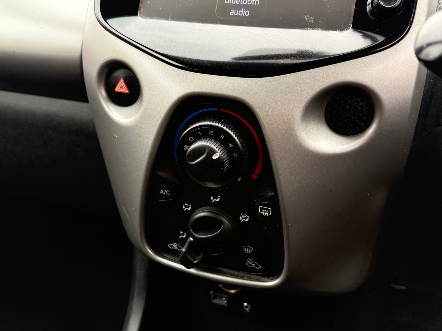 Used Peugeot 108 2017 for sale - 77595043: Photo 25