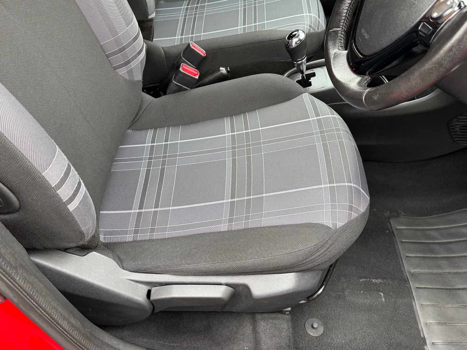 Used Peugeot 108 2017 for sale - 77595043: Photo 29