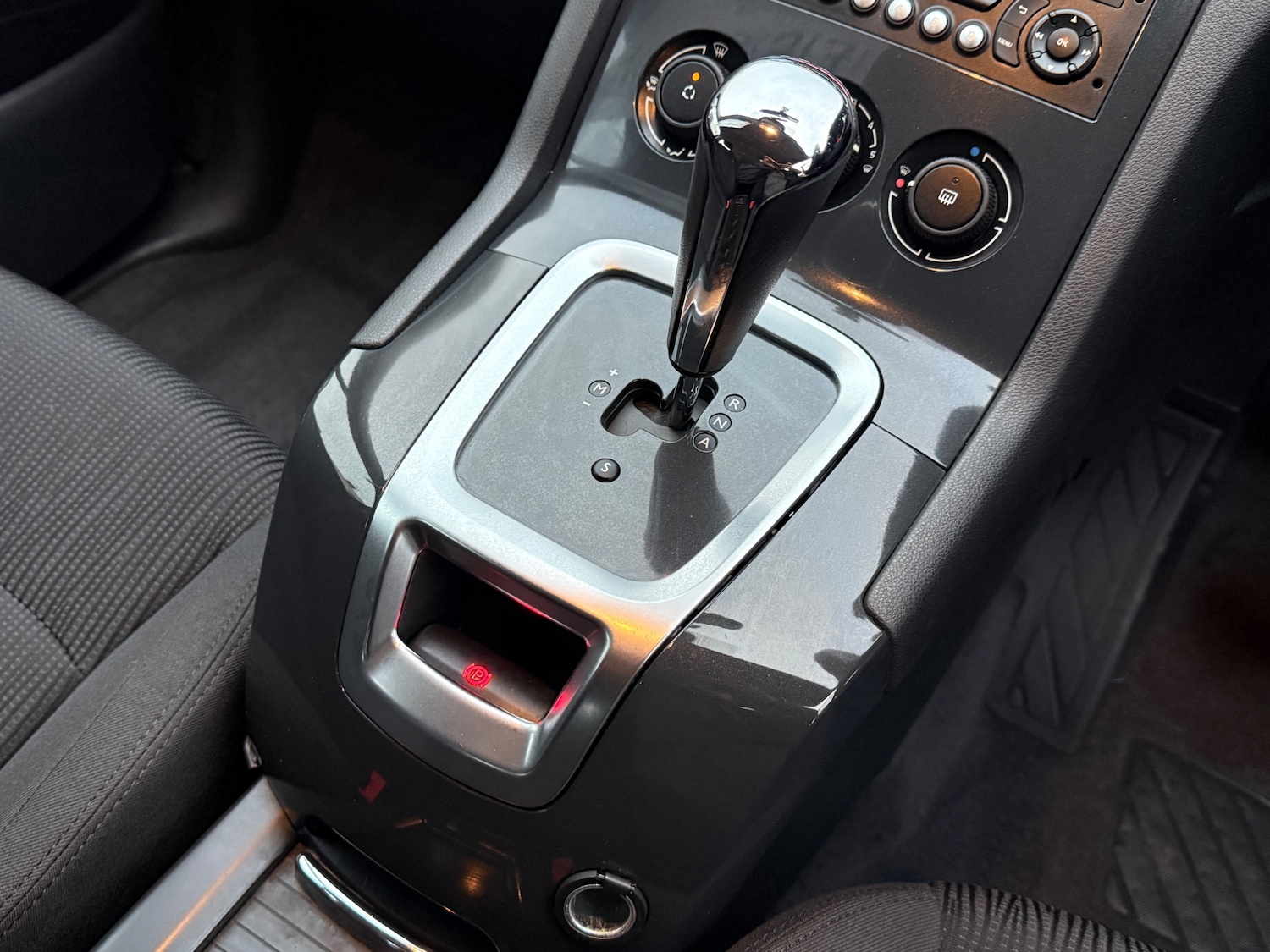 Used Peugeot 5008 2015 for sale - 77609145: Photo 24