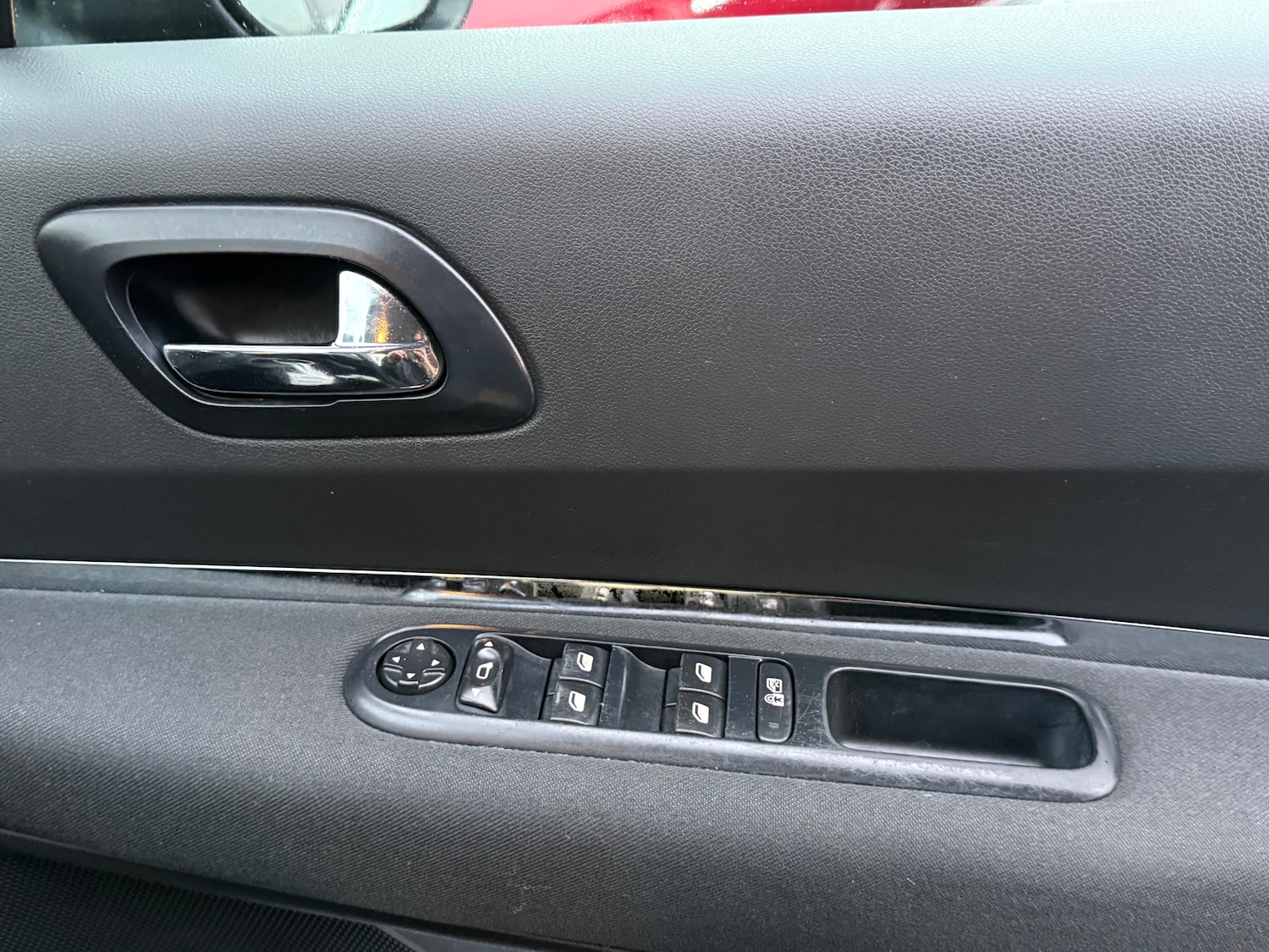 Used Peugeot 5008 2015 for sale - 77609145: Photo 25