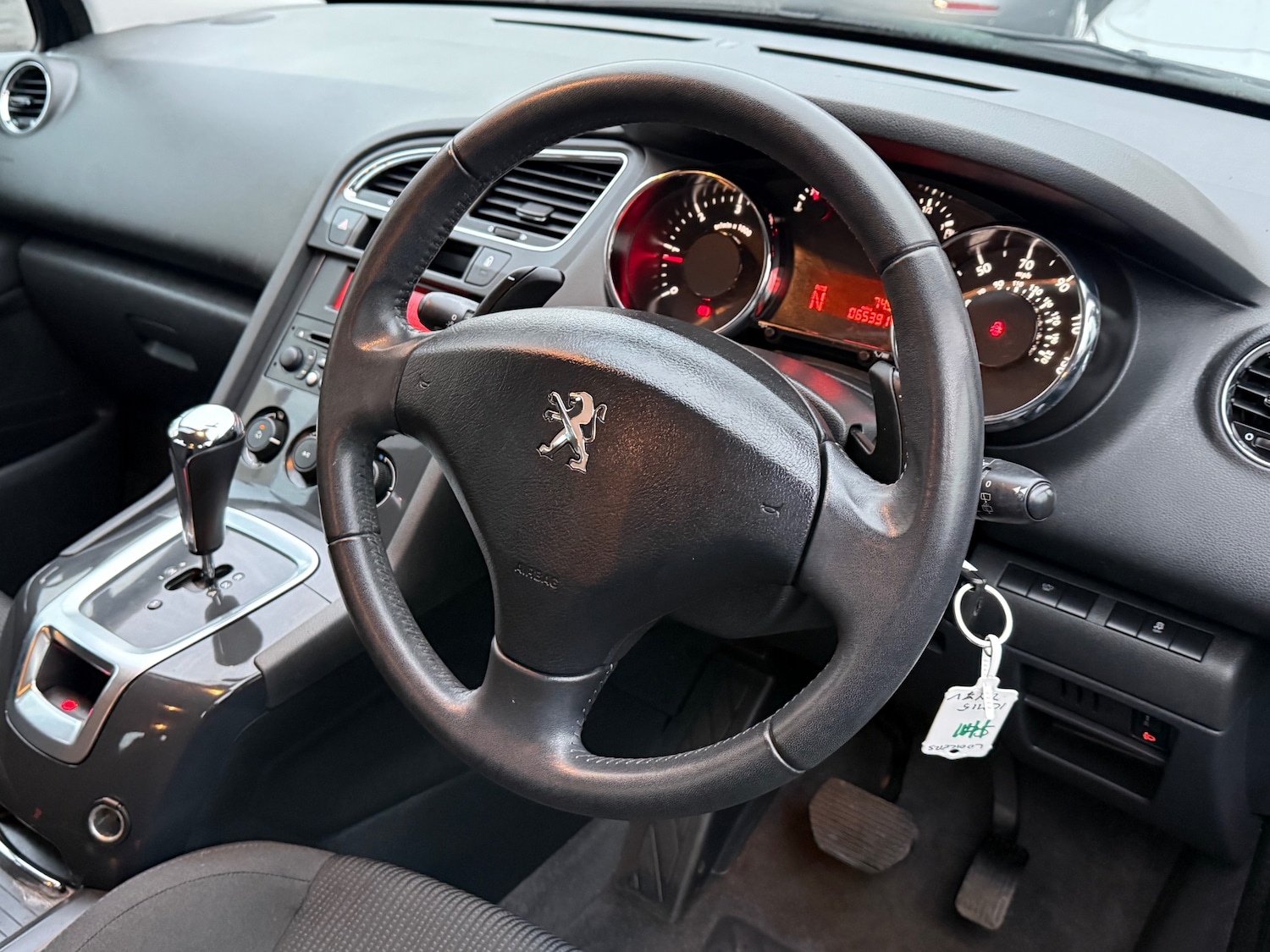 Used Peugeot 5008 2015 for sale - 77609145: Photo 5