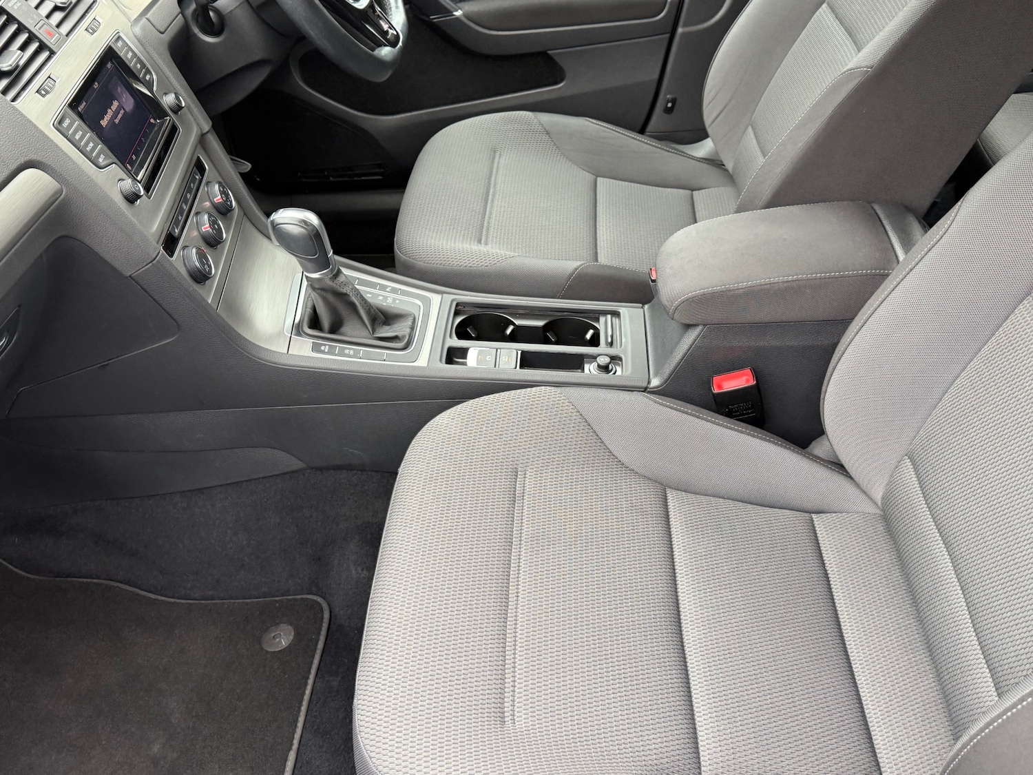 Used Volkswagen Golf 2015 for sale - 76263569: Photo 30