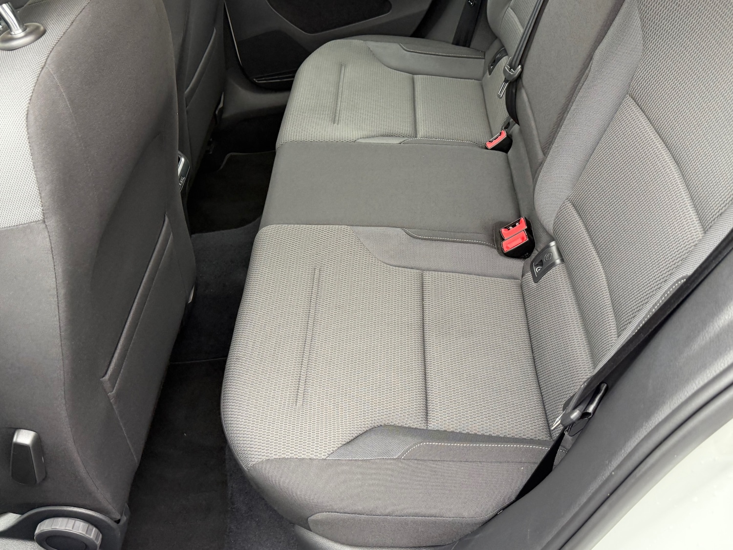 Used Volkswagen Golf 2015 for sale - 76263569: Photo 36