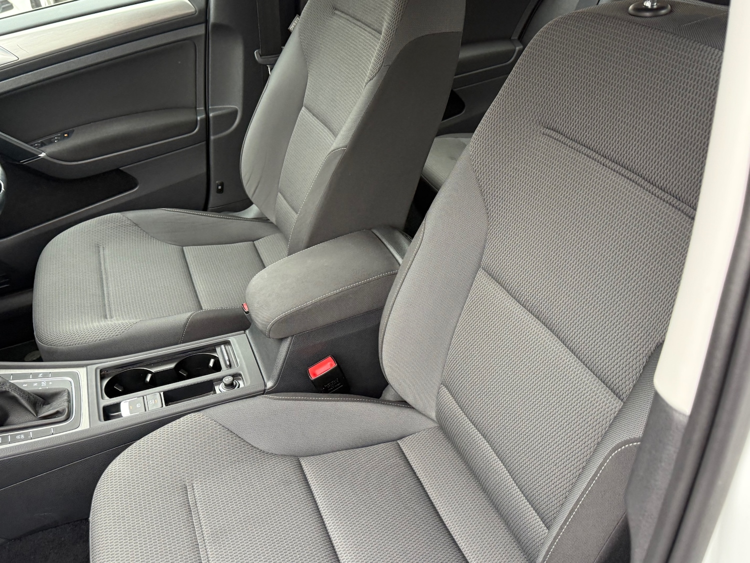 Used Volkswagen Golf 2015 for sale - 76263569: Photo 7