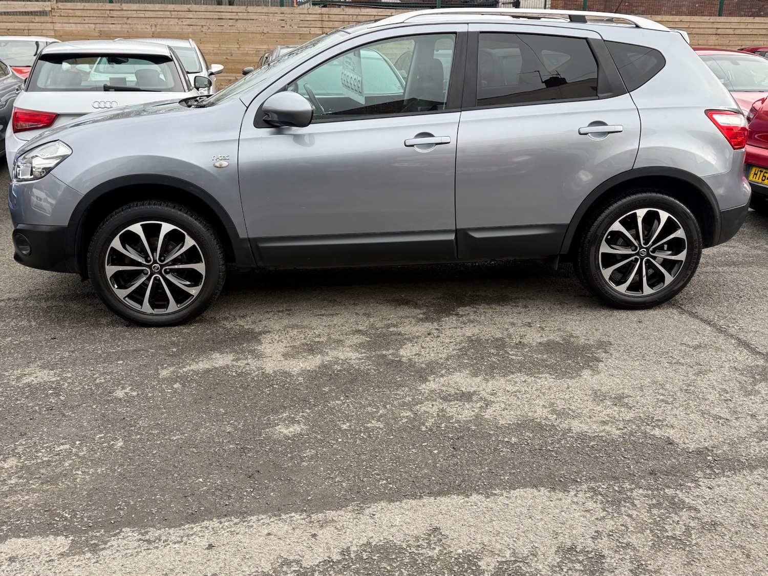Used Nissan Qashqai 2010 for sale - 77665631: Photo 15