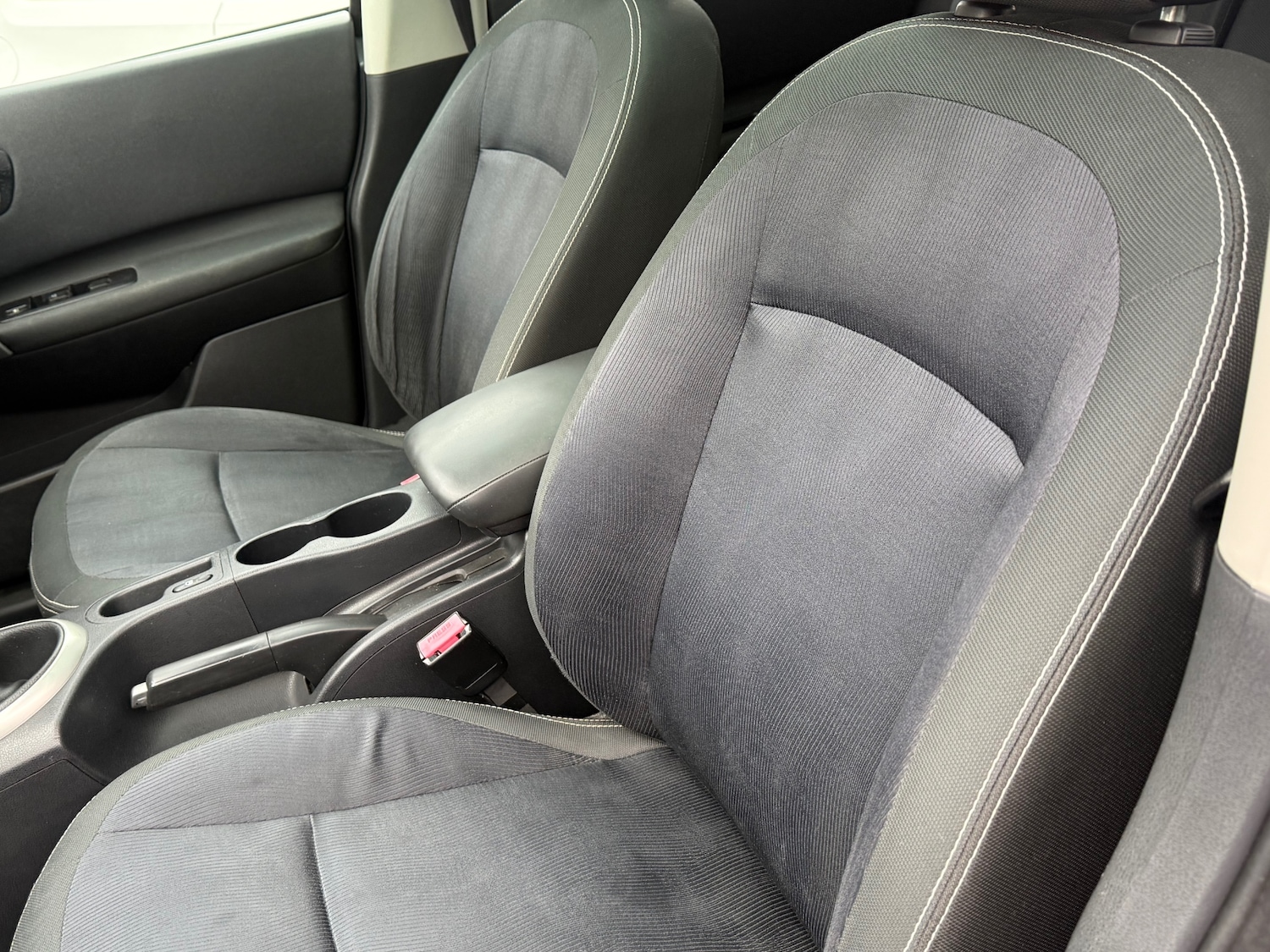 Used Nissan Qashqai 2010 for sale - 77665631: Photo 7