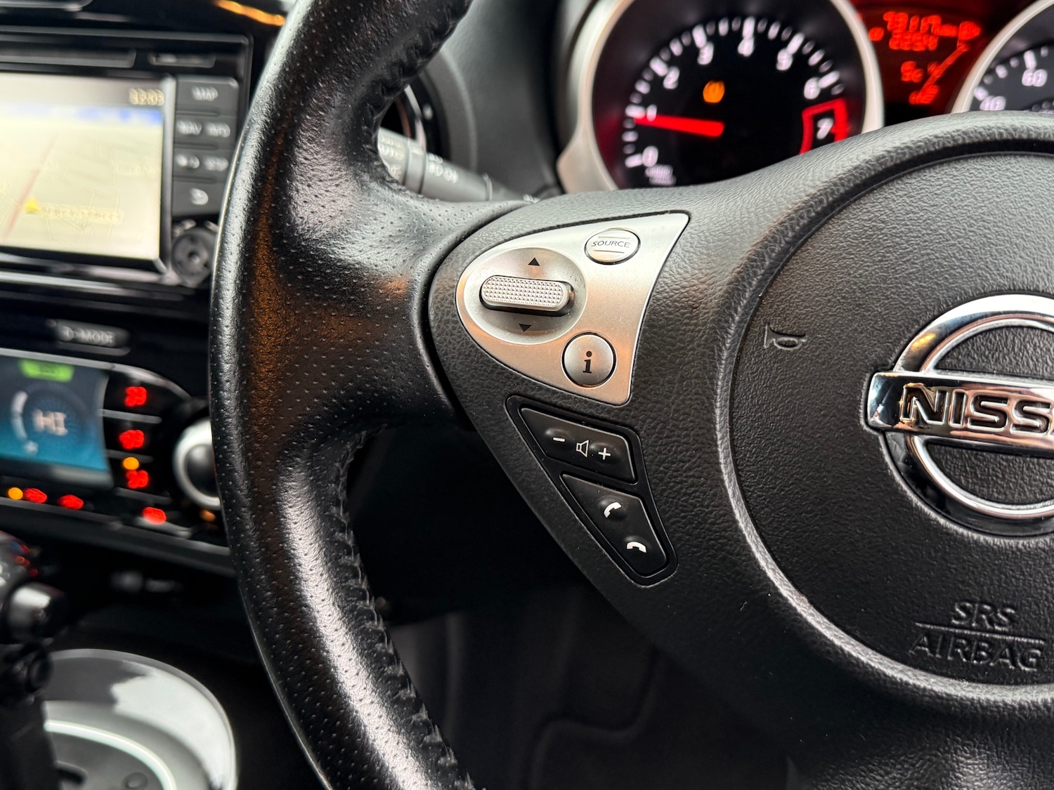 Used Nissan Juke 2014 for sale - 76958582: Photo 15