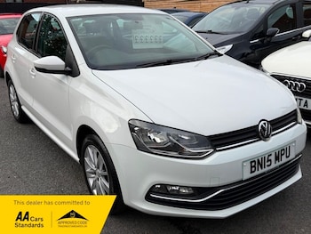 Used Volkswagen Polo 2015 for sale - 75767333: Photo