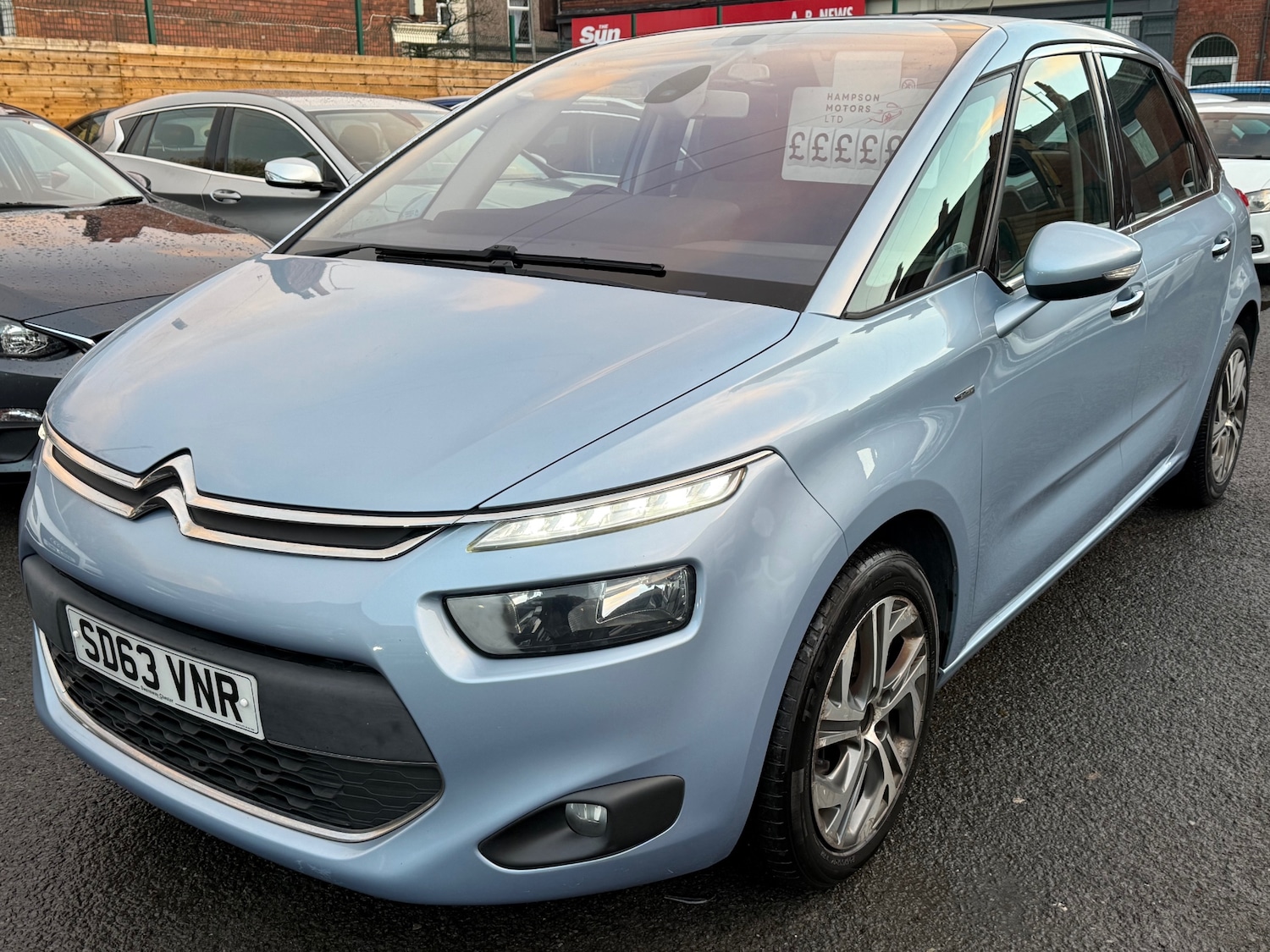 Used Citroen C4 Picasso 2013 for sale - 76739180: Photo 2
