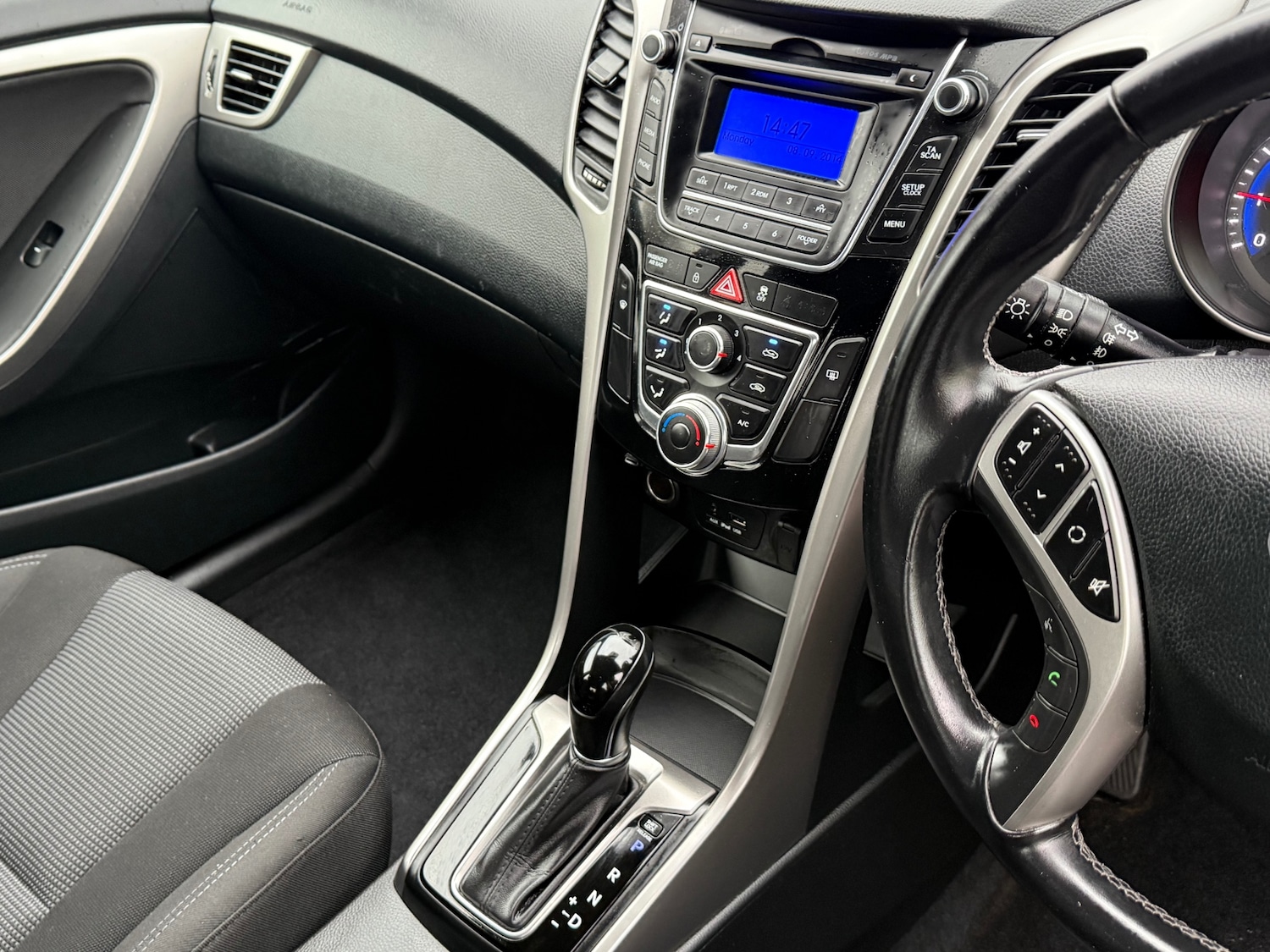 Used Hyundai i30 2014 for sale - 77151572: Photo 6