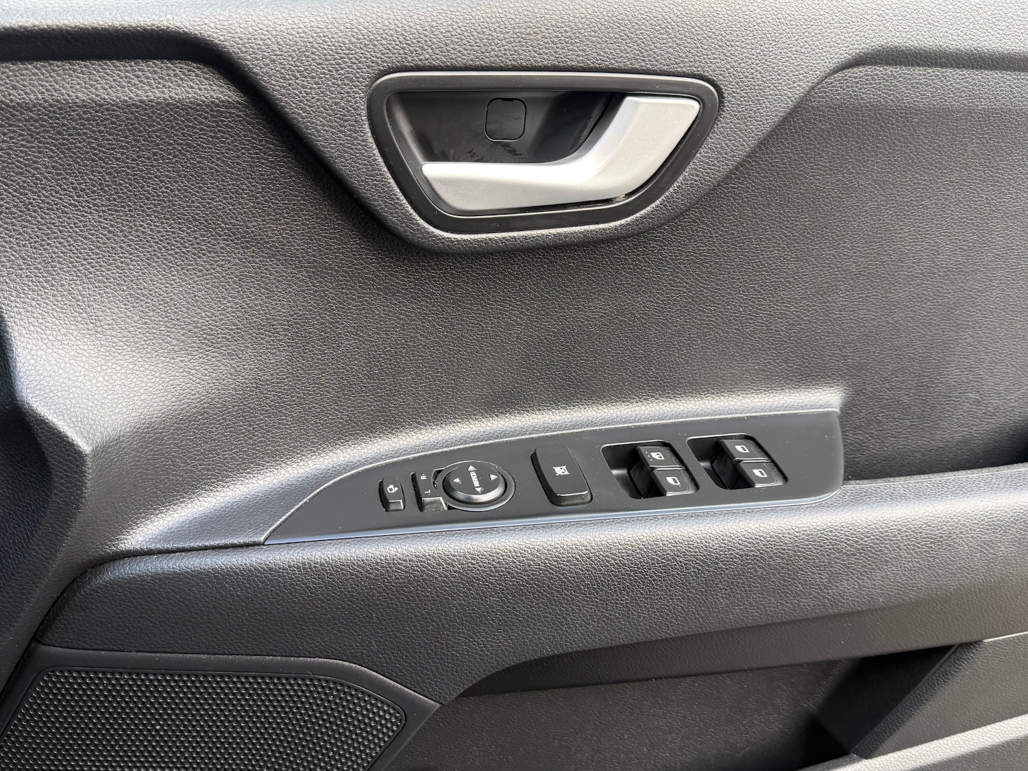 Used Kia Stonic 2018 for sale - 77834512: Photo 27