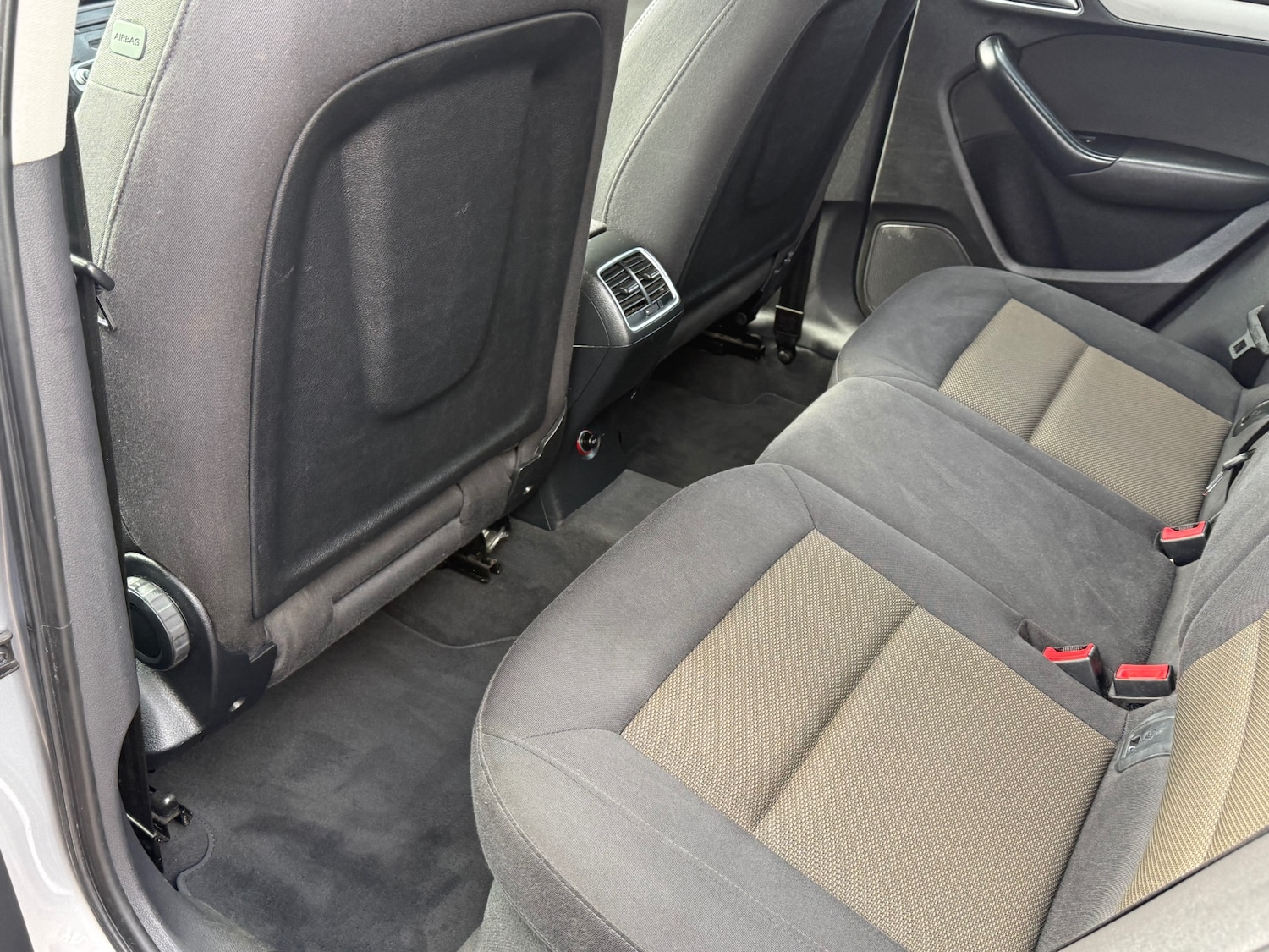 Used Audi Q3 2014 for sale - 78169146: Photo 35