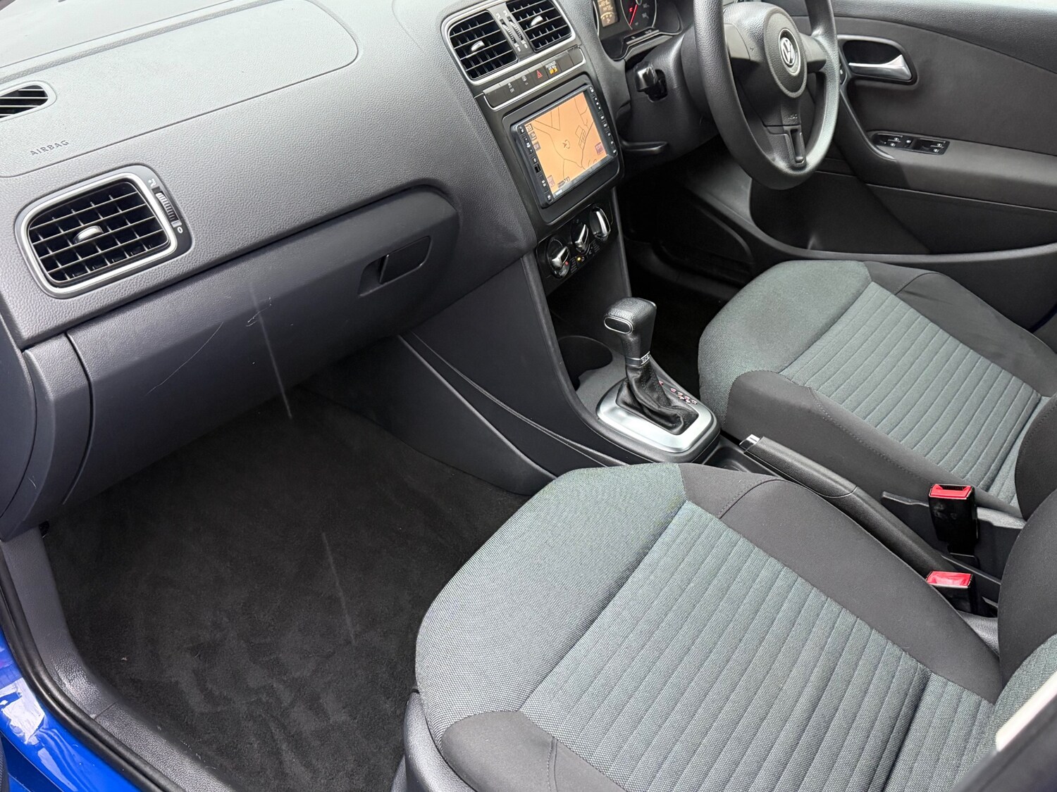 Used Volkswagen Polo 2010 for sale - 77449496: Photo 29