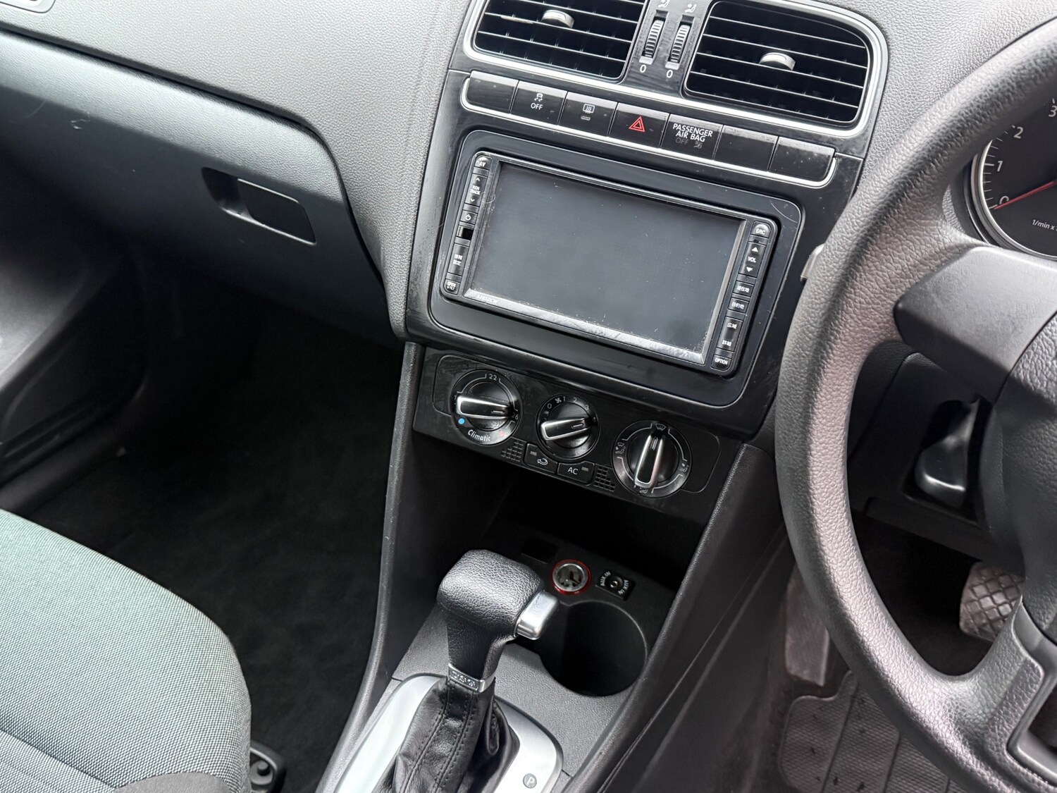 Used Volkswagen Polo 2010 for sale - 77449496: Photo 6