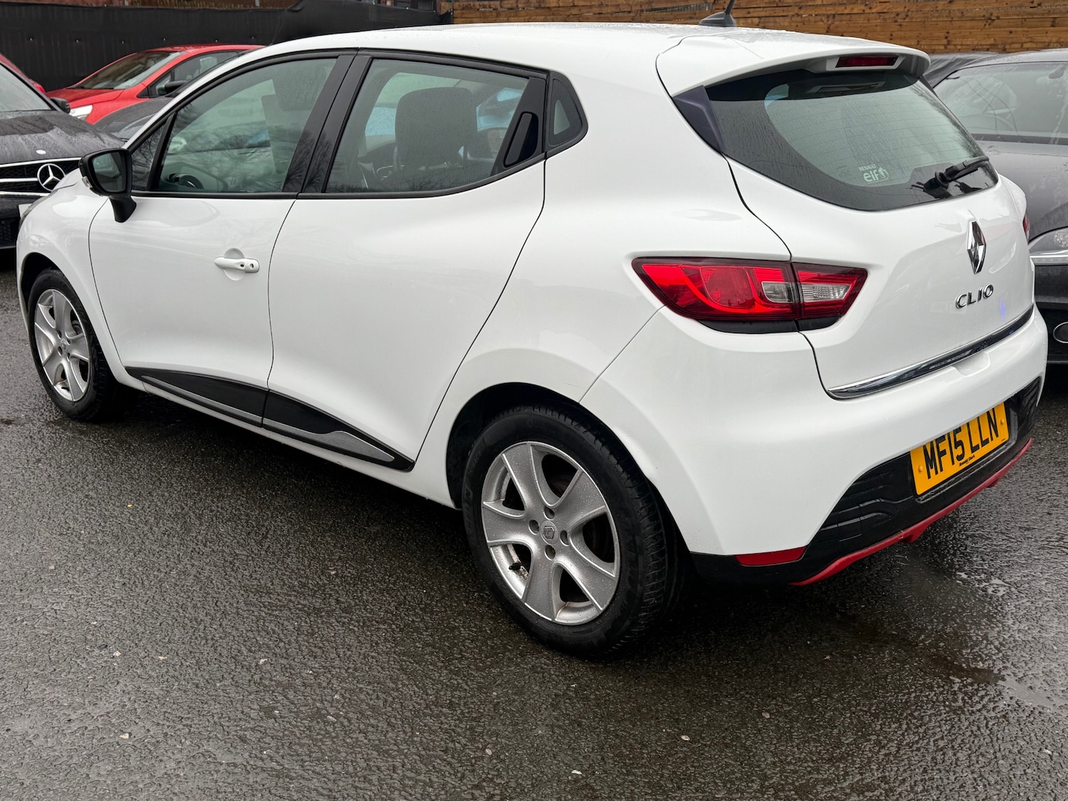 Used Renault Clio 2015 for sale - 77517588: Photo 12
