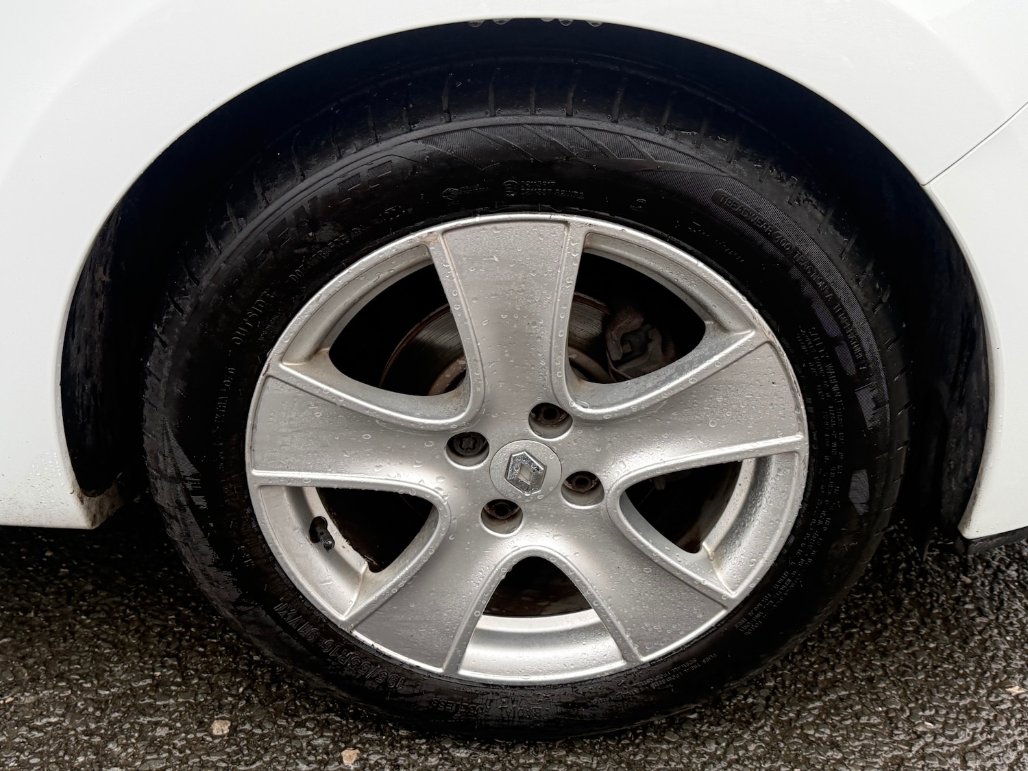 Used Renault Clio 2015 for sale - 77517588: Photo 17