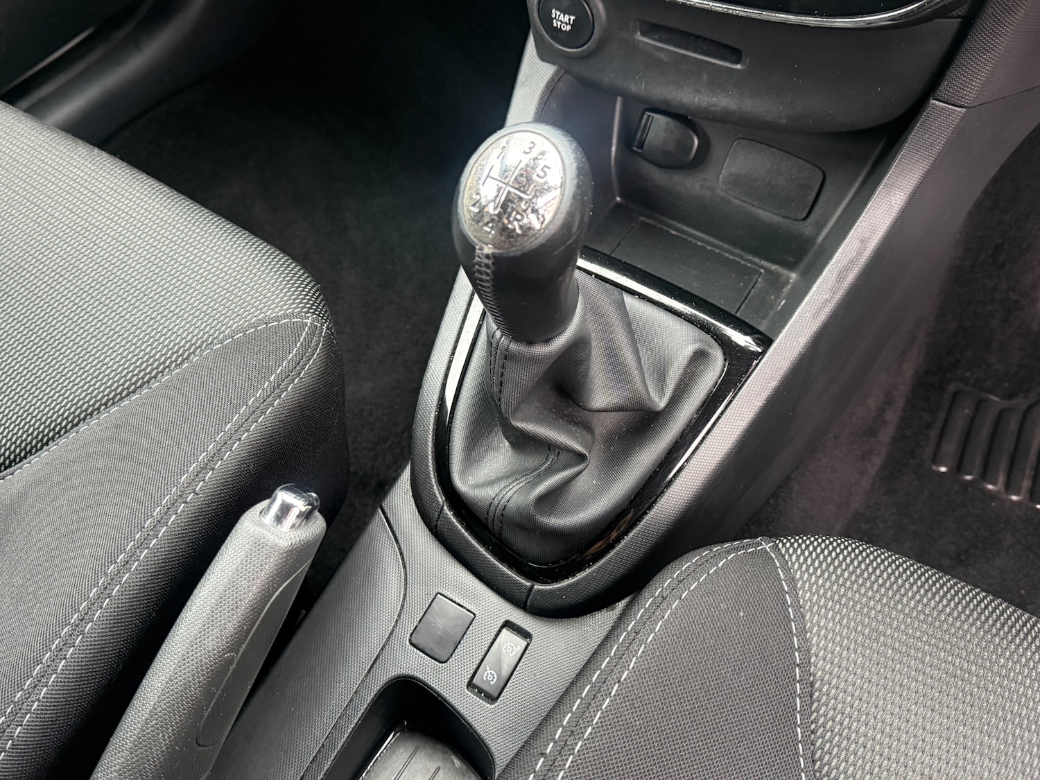 Used Renault Clio 2015 for sale - 77517588: Photo 26