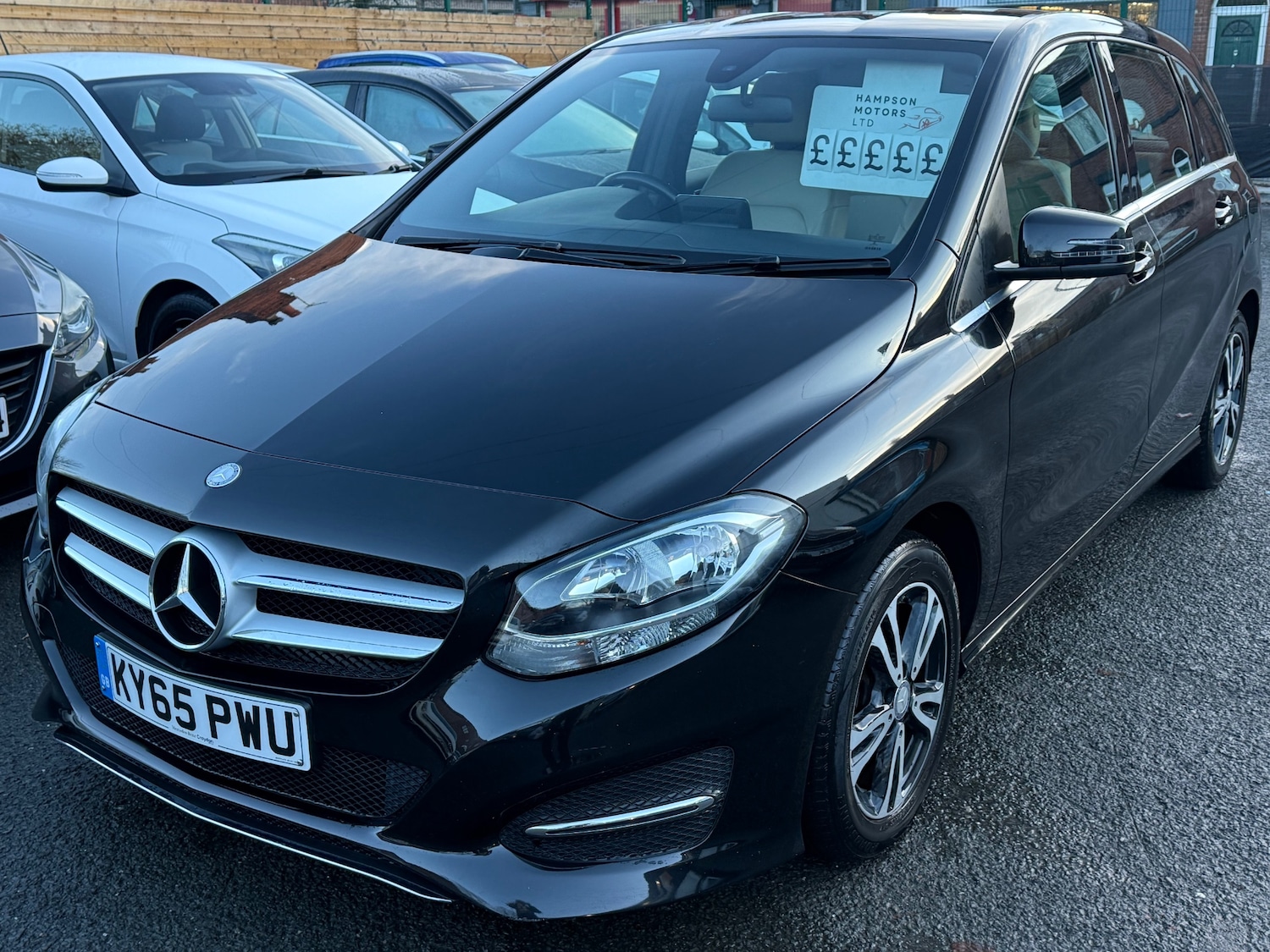 Used Mercedes-Benz B Class 2016 for sale - 76780087: Photo 2