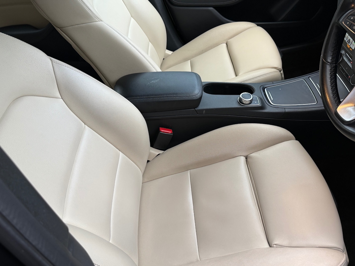 Used Mercedes-Benz B Class 2016 for sale - 76780087: Photo 26